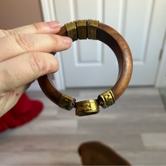 4/$100 tribal Wood and Gold-Tone Bangle with Jasper Stone 🎁 - Picture 7 of 7
